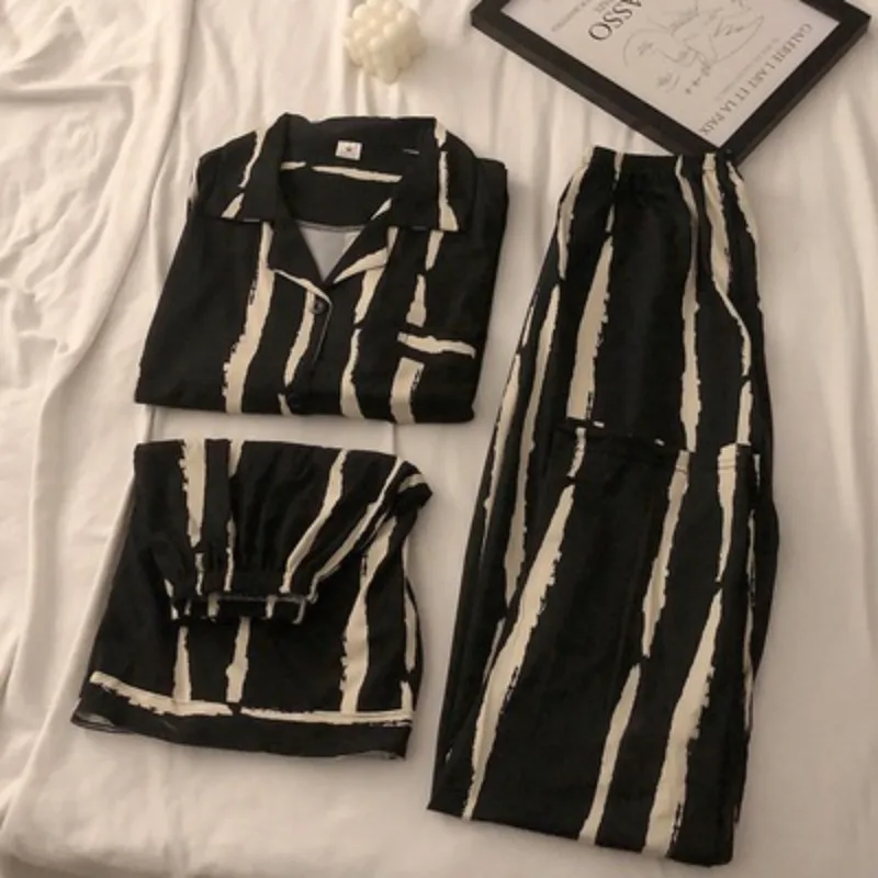 Three-Piece Set of Ladies Pajamas Short Sleeve Long Pants Student Loungewear Cartoon Cardigan Short Sleeve Shorts Cute Pajamas - Image 3